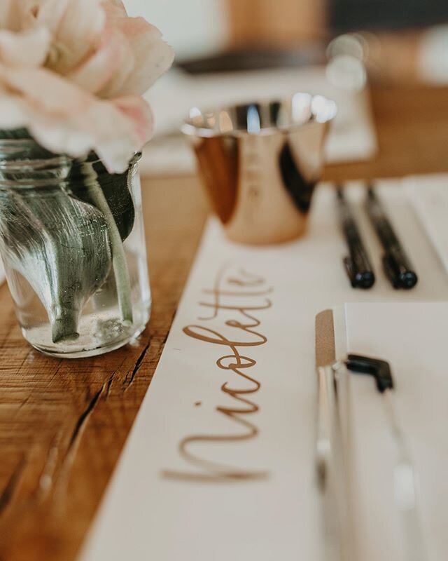 I&rsquo;m excited to announce that I&rsquo;ll be teaming up with @crossstmarket again on tuesday, april 14th for another intro to modern calligraphy workshop! absolutely no experience necessary &amp; all materials, tools, worksheets, and two drink tickets are included.✍🏼📃🍷reserve your spot now through the link in my bio!